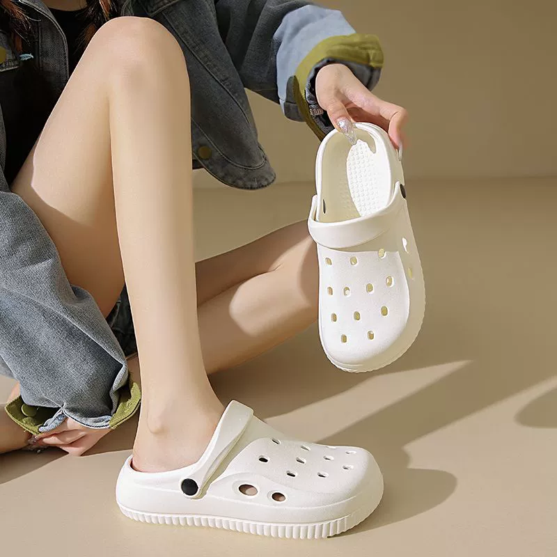 2025 Новые обувь на толстой подошве Croc женские летние верхняя одежда противоскользящие против запаха пляжные сандалии тапочки для женщин