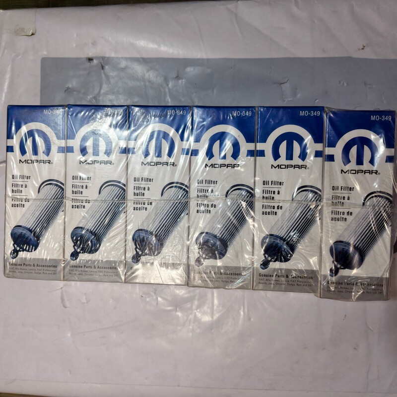 Suitable for Jeep Dodge 3.6 car oil filter element 68191349AA Suitable for Jeep Dodge 3.6 car oil filter element 68191349AA
