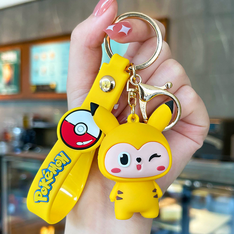 Venta directa de fábrica llavero colgante pequeño muñeca tridimensional llavero de coche mochila escolar colgante puesto al por mayor productos pequeños