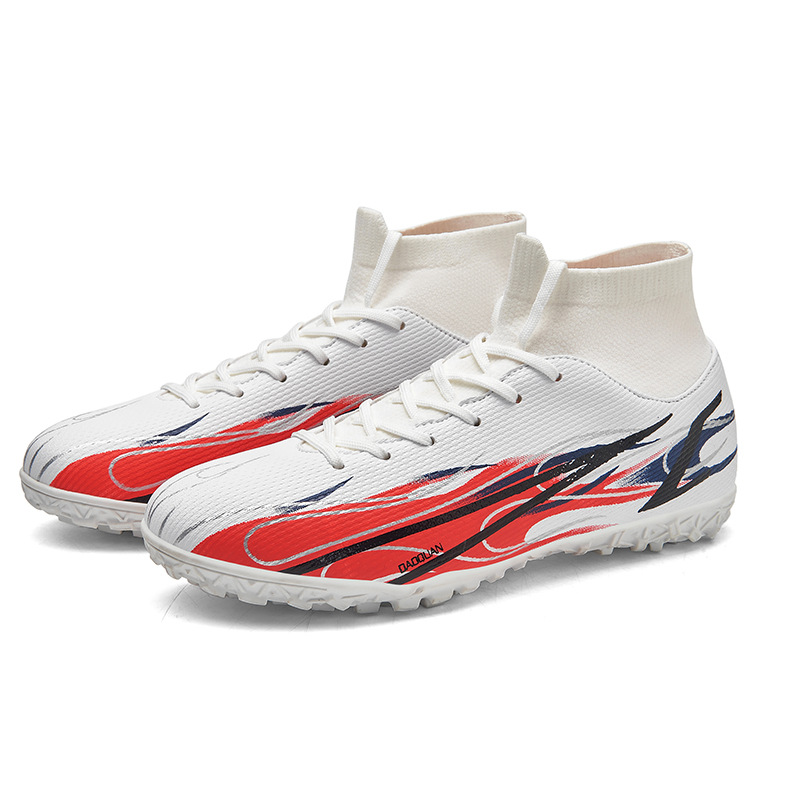 Nuevos hombres de deportes profesionales respirables de alta superior de uñas rotas zapatos de fútbol hierba adulto competencia zapatos de fútbol al por mayor más tamaño