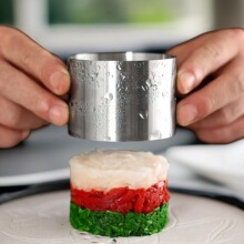 厂家定制不锈钢带盖慕斯蛋糕模圆形提拉米苏蛋糕圈手压式饭团模具