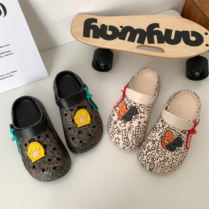 Men's Croc Shoes 2023 New Non-slip Thick Sole Casual Outerwear Korean Style Beach Soft Sole Nurse Baotou Slippers for Men