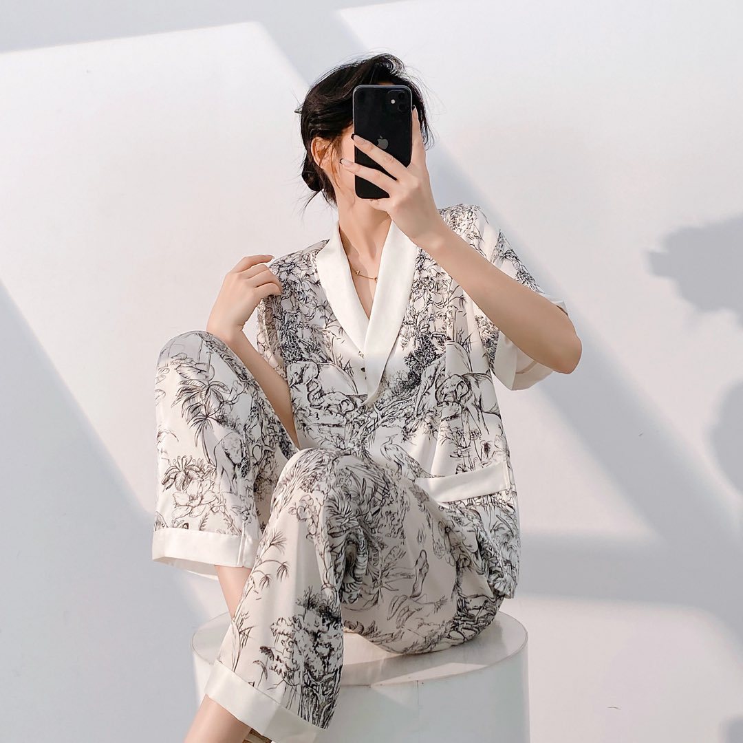 봄 여름 고풍 수묵화 프린트 소녀용 실크 잠옷 투피스 세트 여성용 반팔 긴바지 아이스 실크 더블 버튼 홈웨어