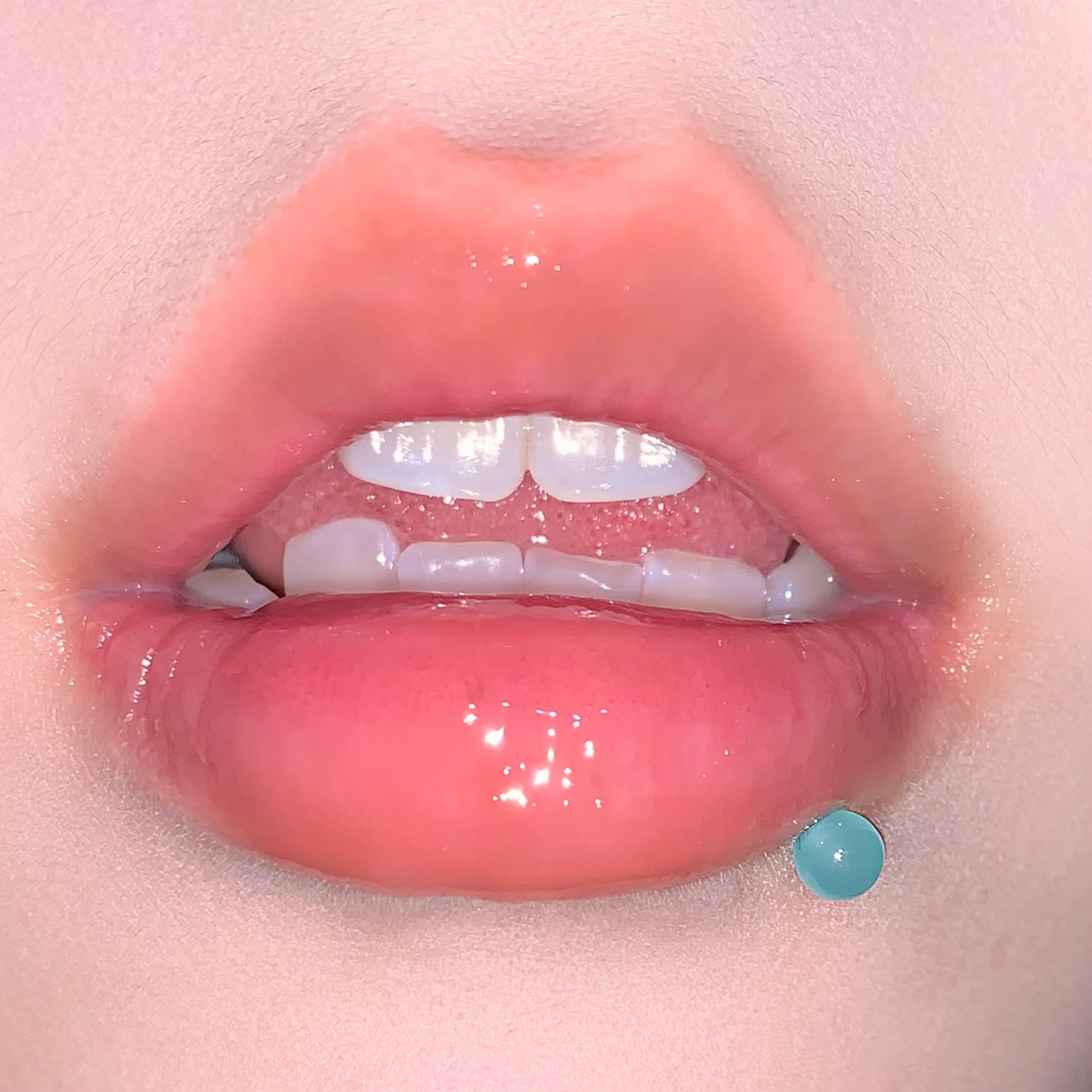 Pointed titanium steel lip stud product view