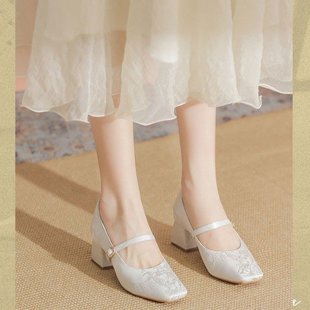 ����ʽ�����L������Ь2024�����¿�ָ�����Ь�߸�С���L���^��Ь