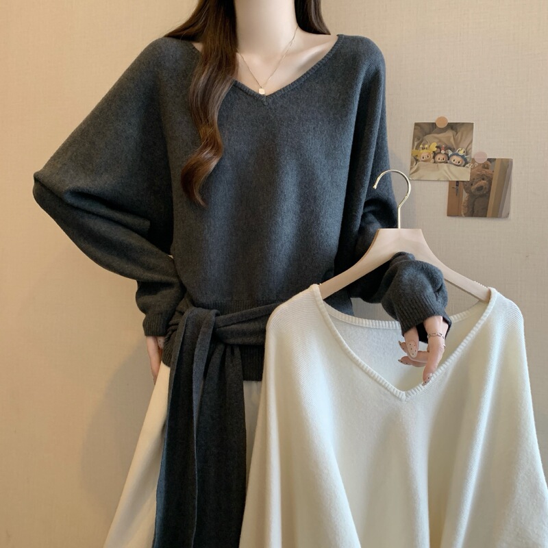 2025 Plus Size Autumn and Winter Lazy V Neck Slimming Look Strap Waist Knitwear for Women Fat mm Loose Knitwear Versatile Top