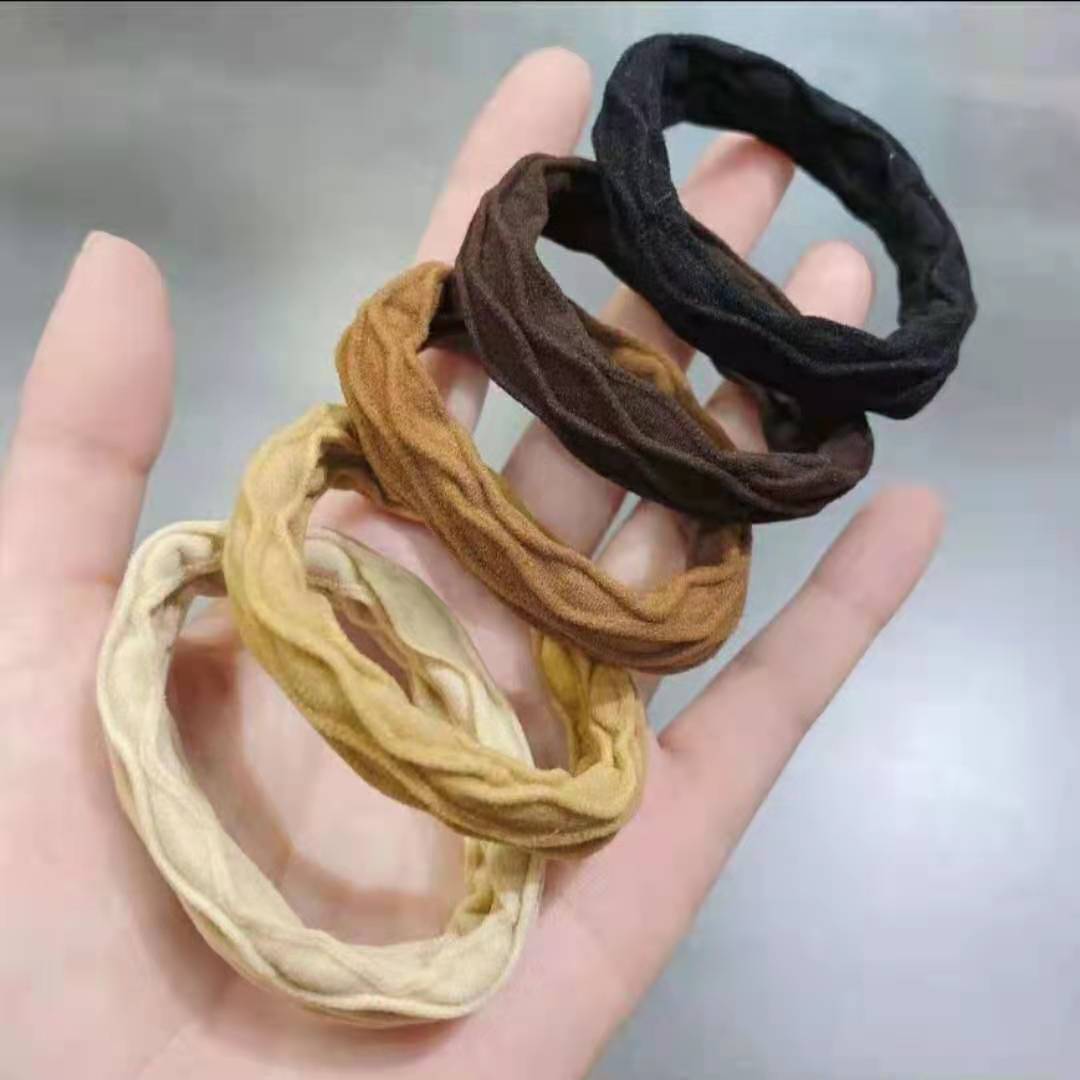 seamless bow scrunchie