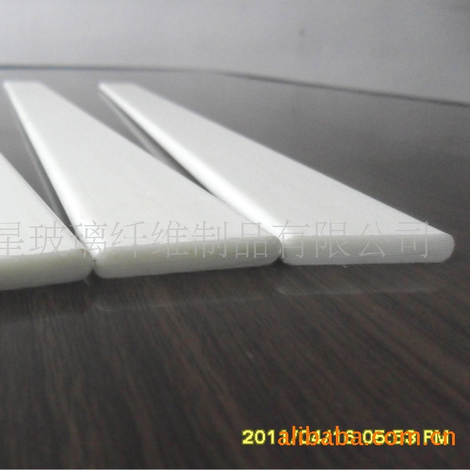 批发百叶窗玻璃纤维片玻璃纤维扁条弓背专用玻纤片梅花形玻纤杆