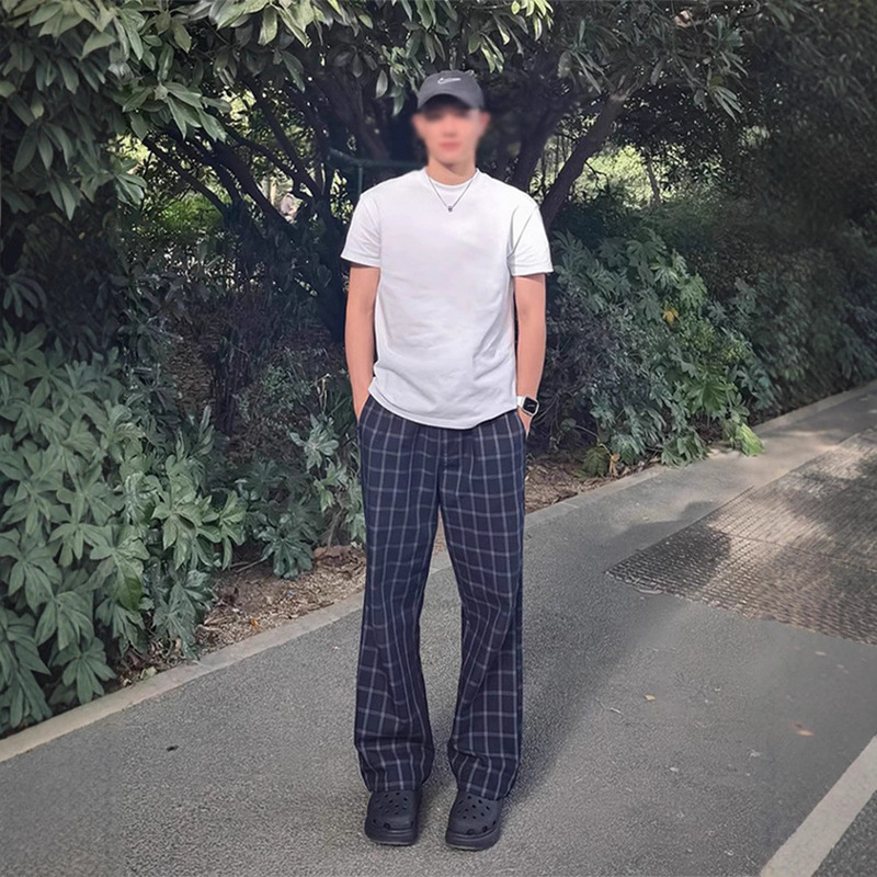 Why Is This American-Style Plaid Pants for Men in Summer, Thin, Slightly Flared Scimitar Pants, Straight-Leg Casual Sports Pants?