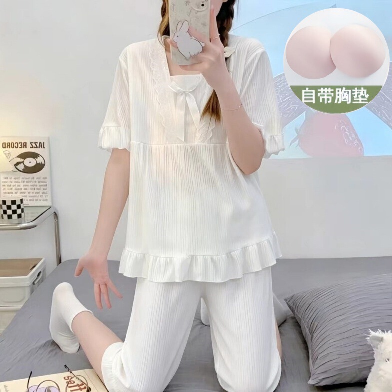 【With Chest Pads】Summer Short-Sleeve Three-Quarter Pants Pajama Set for Petite Women, Sweet and Loose, Can Be Worn Outside 【With Chest Pads】Summer Short-Sleeve Three-Quarter Pants Pajama Set for Petite Women, Sweet and Loose, Can Be Worn Outside