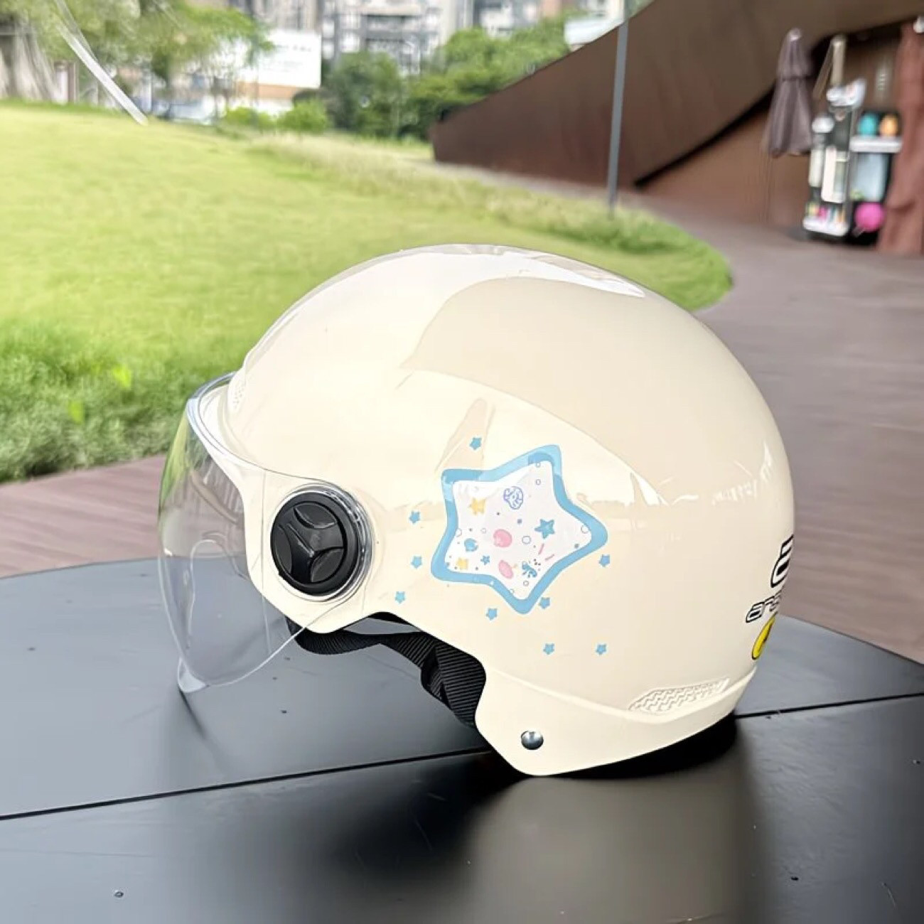 Newly certified electric vehicle motorcycle safety helmet, suitable for all seasons, sun protection, summer safety helmet, electric vehicle half helmet for men and women