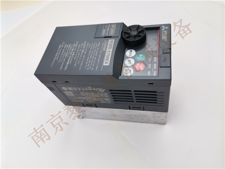 三菱MITSUBISHI FR-E720S-0.2K-NE 变频器 FR-BU2-1.5K