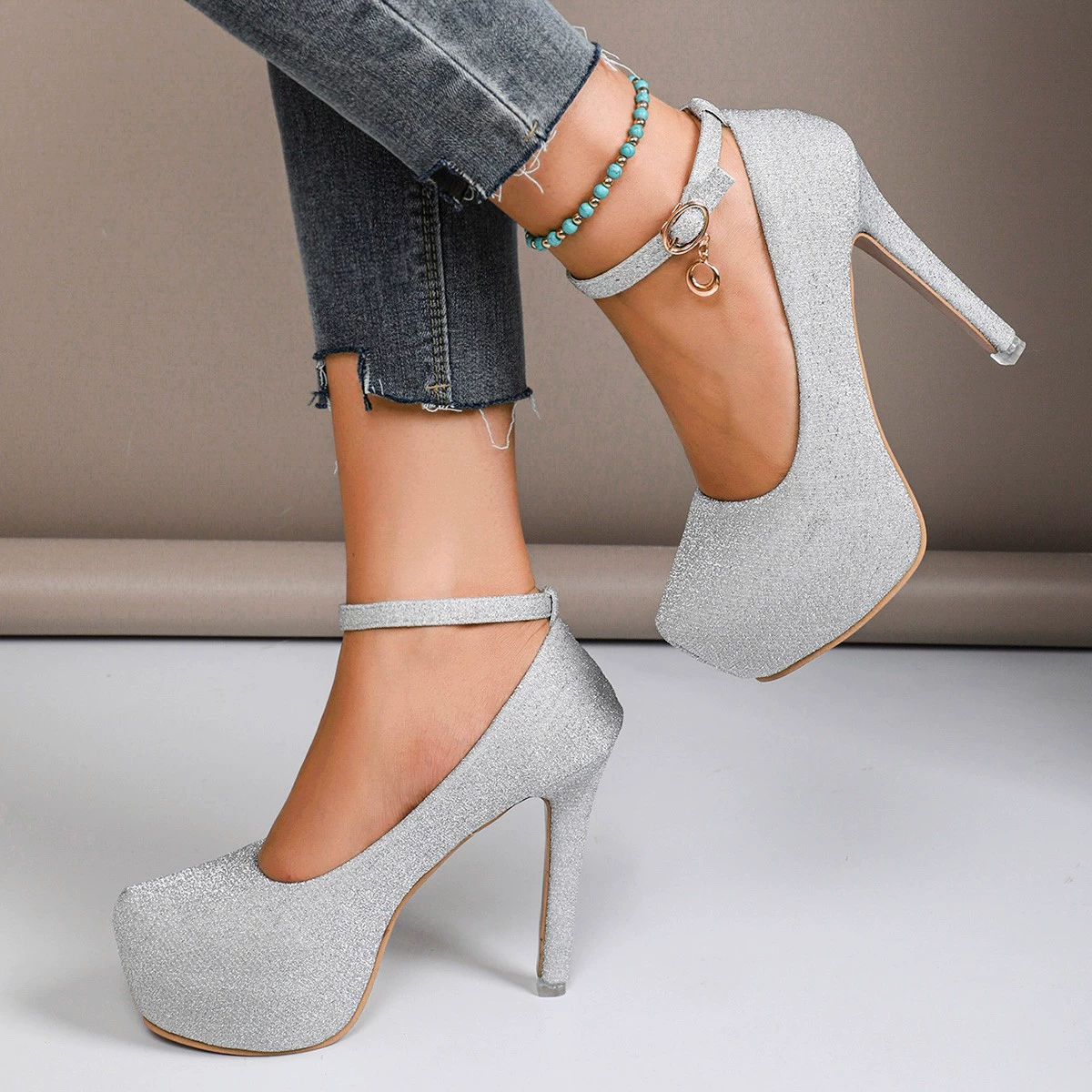 Высокие каблуки, весенне-осенний новый стиль, серебряные удобные женские туфли на очень высоком каблуке, подиумные банкетные женские туфли с неглубоким носком, оптовая продажа