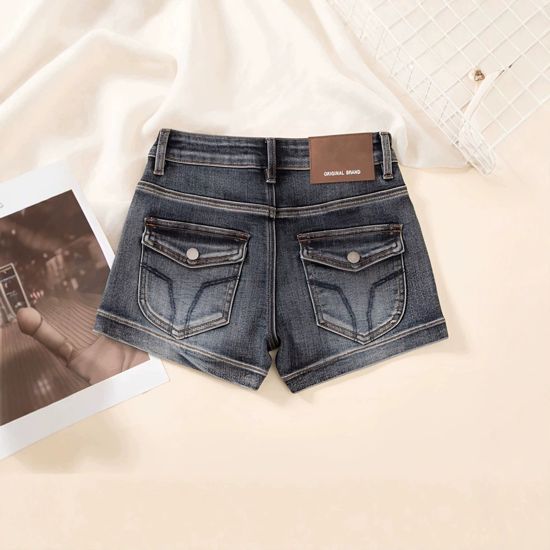 American-style sexy low-waist straight denim shorts for women, new summer slim-fit hip-hugging hot pants American-style sexy low-waist straight denim shorts for women, new summer slim-fit hip-hugging hot pants