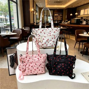 �nϵӡ�����������ذ�Ů�����X�������μ���W��ͨ�ڿ�б�淫����
