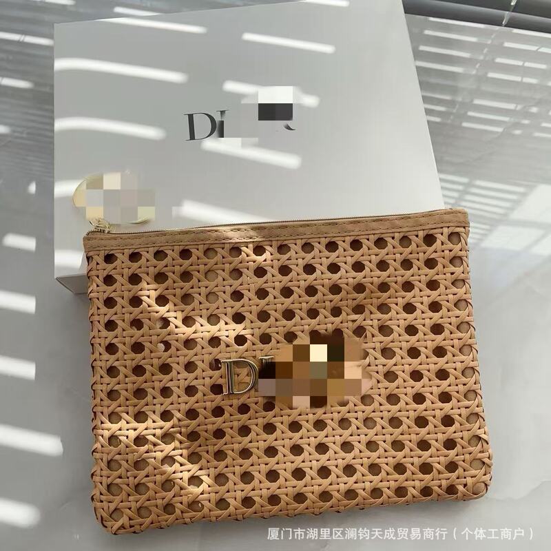 vipgift woven crossbody bag, ins-style simple straw bag, holiday-style beach bag, hollow-out phone bag, clutch bag vipgift woven crossbody bag, ins-style simple straw bag, holiday-style beach bag, hollow-out phone bag, clutch bag