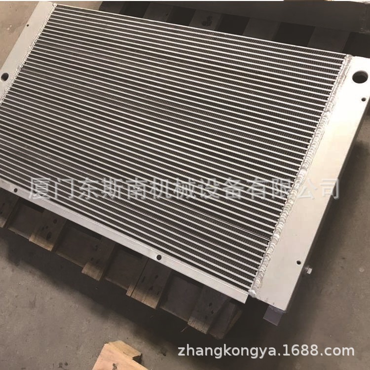 康普艾空压机冷却器 77579压缩设备配件77579是77579易损配件冷却