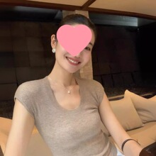 ��ɫU�Iᘿ�������t��Ů�ļ������@��С�w��ٴ�̿������ɫ��ë