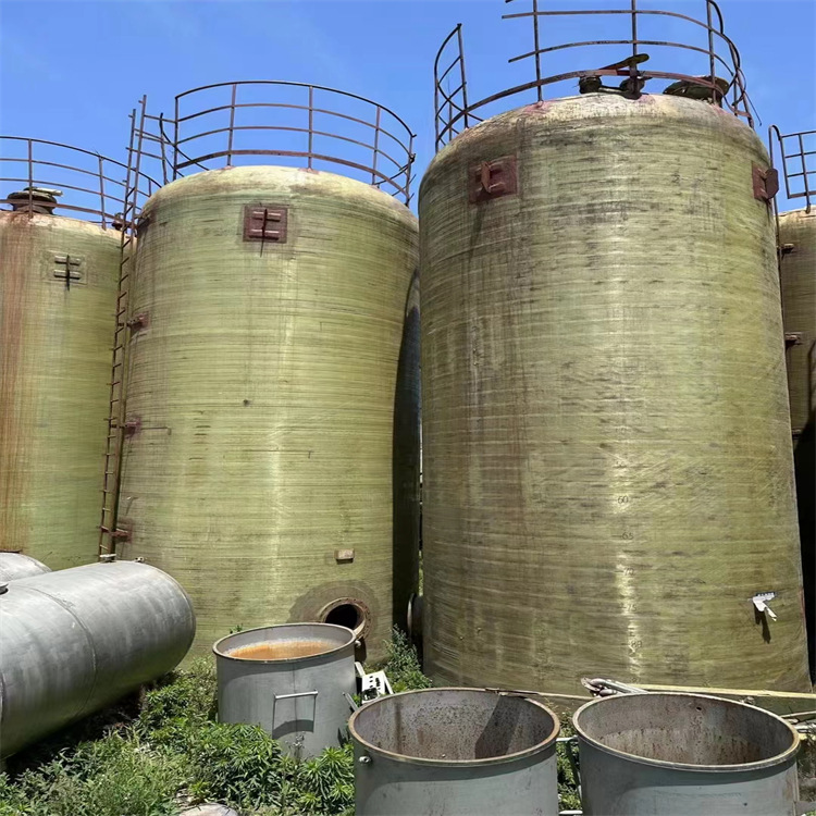二手玻璃钢罐 100立方工业耐酸耐碱液态储存罐 结构坚固 盛源出售