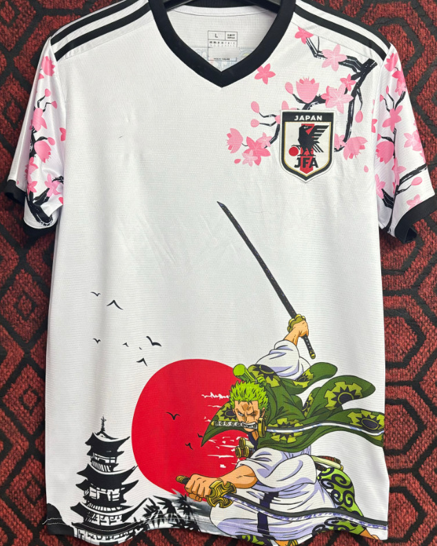 Pirata japonesa tres espadas fluyendo Sauron