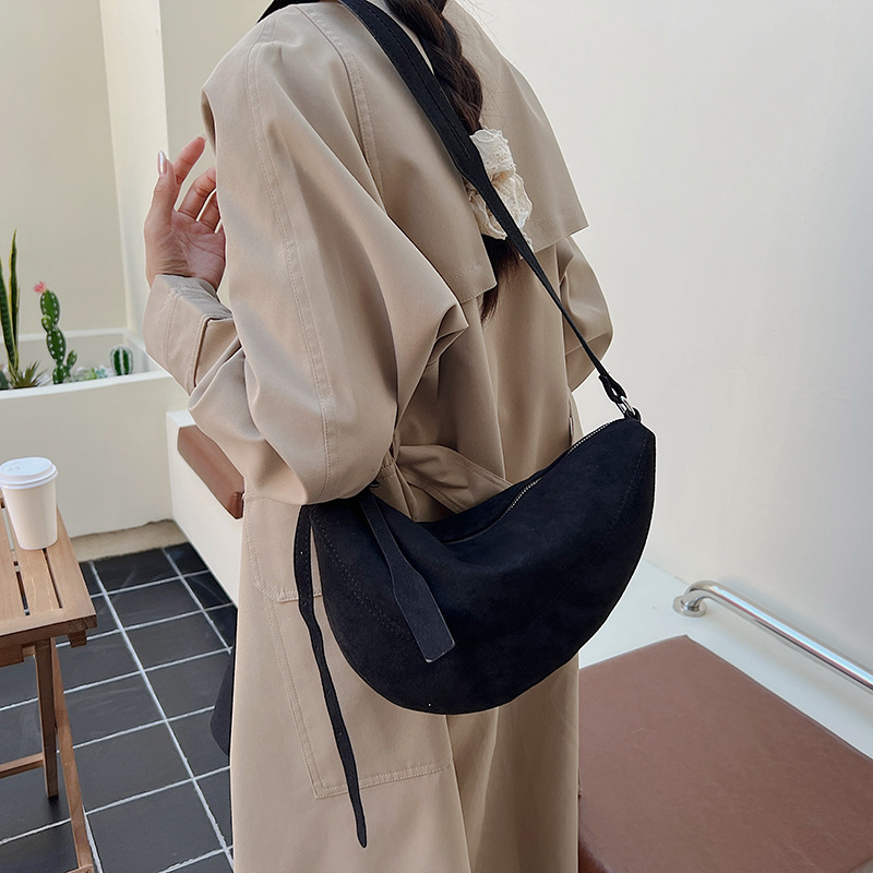 秋季复古小众麂皮绒包包女2025新款时尚百搭斜挎包单肩腋下饺子包|undefined