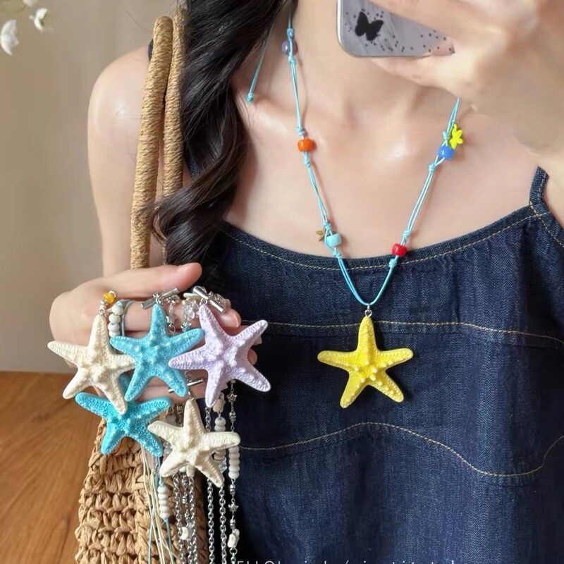 Colorful Dopamine Starfish Necklace for Women, Island Vacation Style, High-End Niche Clavicle Chain, Versatile Accessory