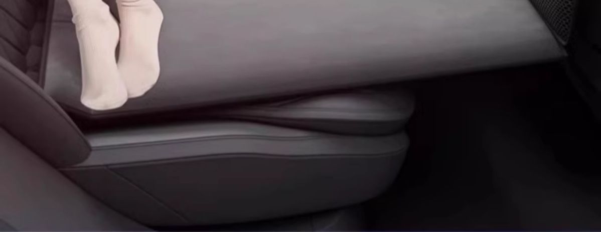 Car Foldableing Bed Suitable for Audi A4L/A6L/A3L/Q5L/Q2L/Q3/A7L/Q7/Q8 Car Rear Sleeping Pad