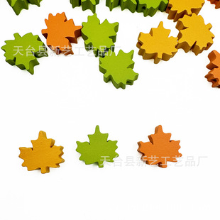 New Art Thanksgiving Wood Beads 20mm Maple Leaf Wood Beads Special-Shaped Beads Wood Beads Hanging Decoration Color Handmade Jewelry Accessories