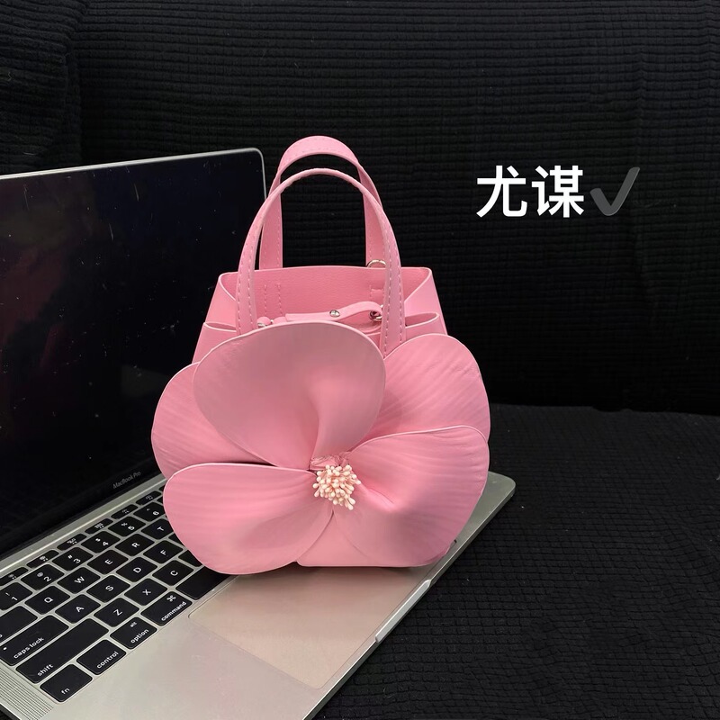 French Style Three-Dimensional Flower Bucket Banquet Petal Lady Bride Vegetable Basket Hand-in-Hand Small Bag French Style Three-Dimensional Flower Bucket Banquet Petal Lady Bride Vegetable Basket Hand-in-Hand Small Bag
