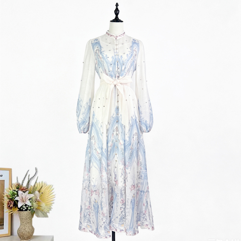 Real shot of an Australian vintage-style printed dress with heavy-duty rhinestone embellishments, waist-cinching, slimming, single-breasted, stand-up collar, and full-length skirt Real shot of an Australian vintage-style printed dress with heavy-duty rhinestone embellishments, waist-cinching, slimming, single-breasted, stand-up collar, and full-length skirt