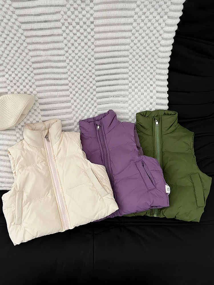 Chaleco de plumón infantil 2025 otoño y invierno moda cool bebé chaleco de hombro blanco para bebés chaleco grueso
