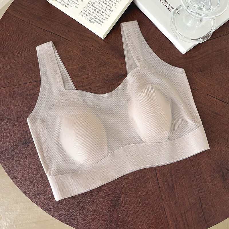 Ultra-thin Bra, breathable supporting shockproof design, plus-size options
