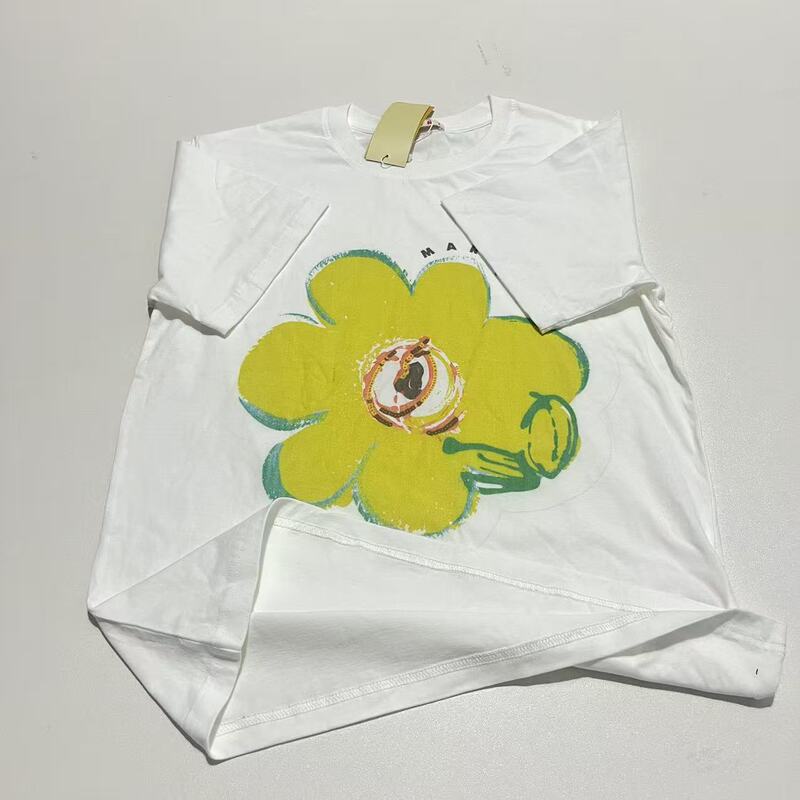 Cross-border bestseller in Japan and Korea: Mar yellow dessert flower print casual cotton T-shirt for men and women couples Cross-border bestseller in Japan and Korea: Mar yellow dessert flower print casual cotton T-shirt for men and women couples