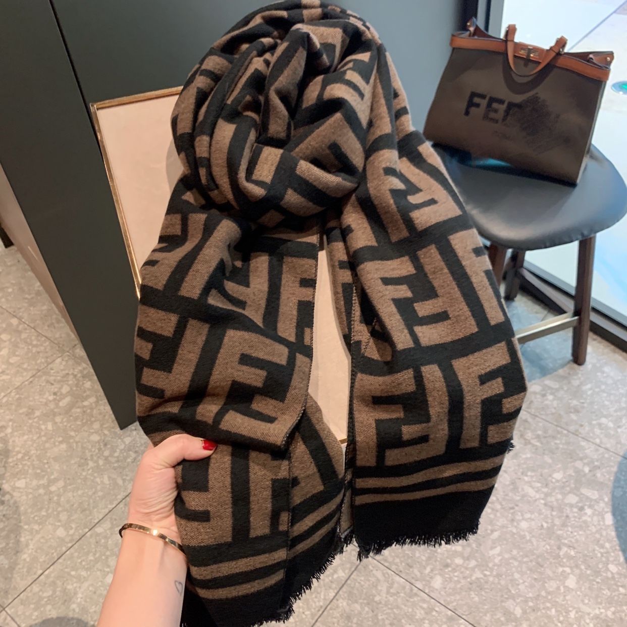 Autumn and Winter Double F Letter Thickened Cashmere Scarf Korean-style Dongdaemun All-match Long Hong Kong Style Shawl