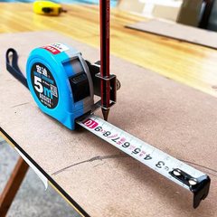 巻き尺補助器固定クリップは、線の柔軟な定規位置クリップ測定ツールをマークしやすい