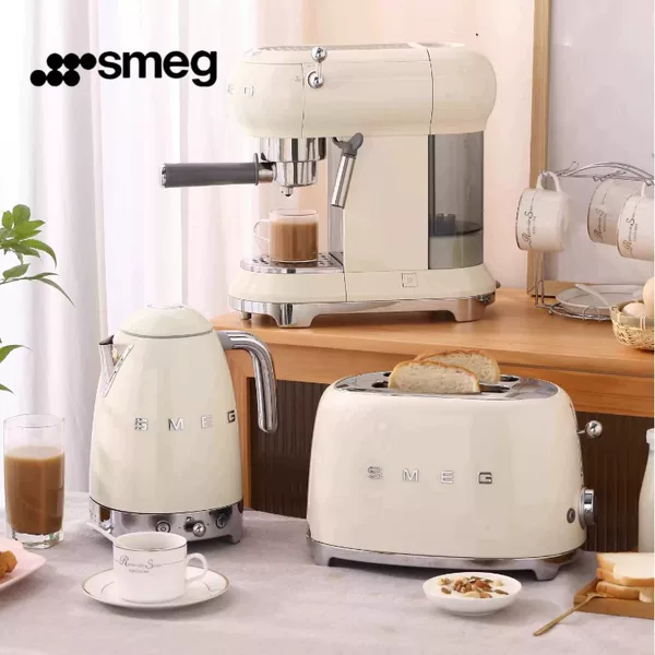 Smeg Tsf01 Multi-Functional Toaster for Home Use, Retro Breakfast Machine