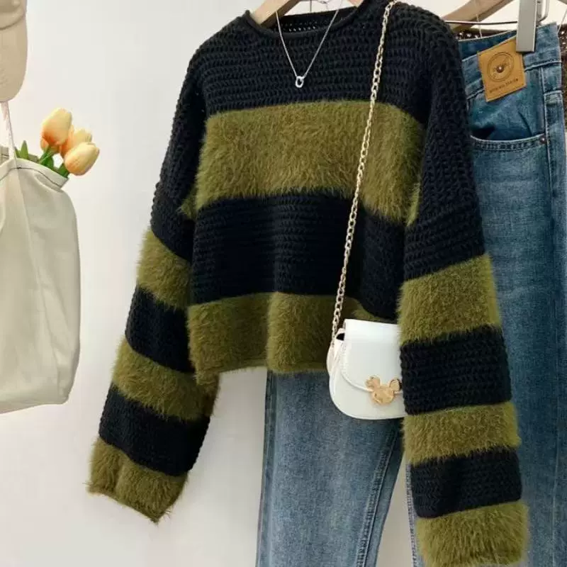 Knitted autumn retro sweater, oversize