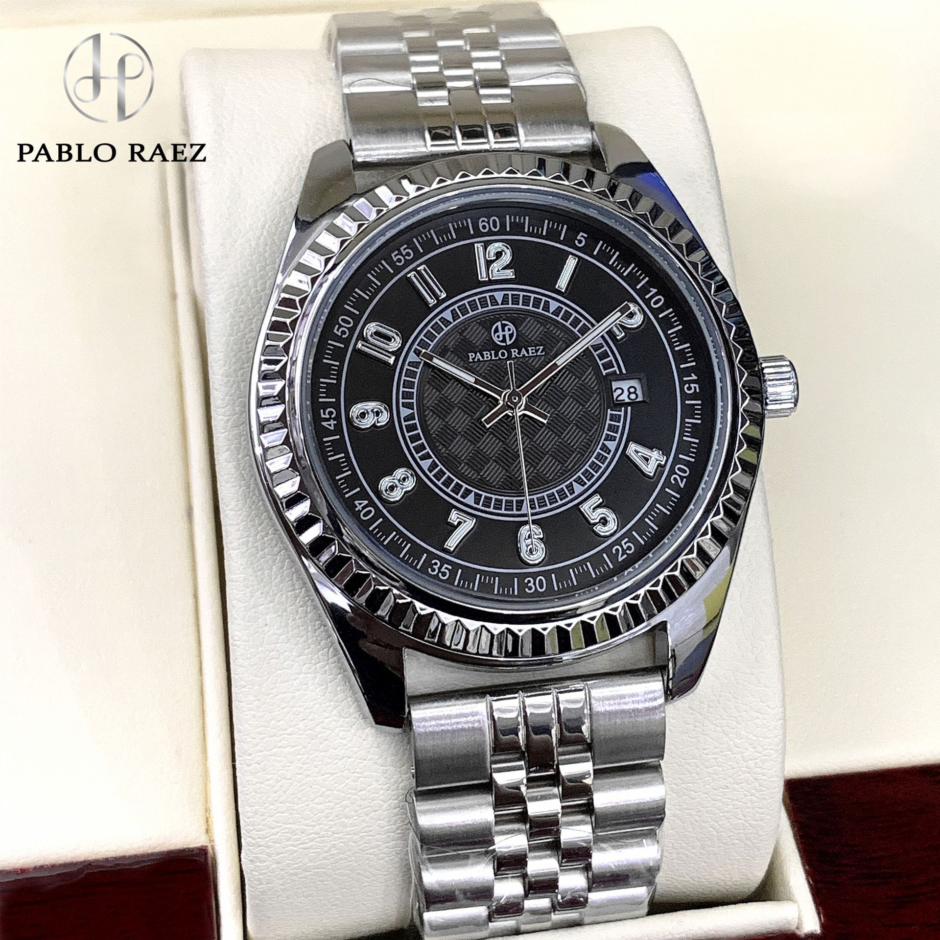 fashionable men's watch