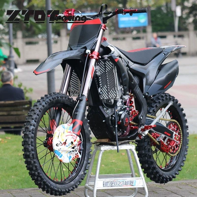 water-cooled, large-displacement, off-road motorcycle, Motosikletlər