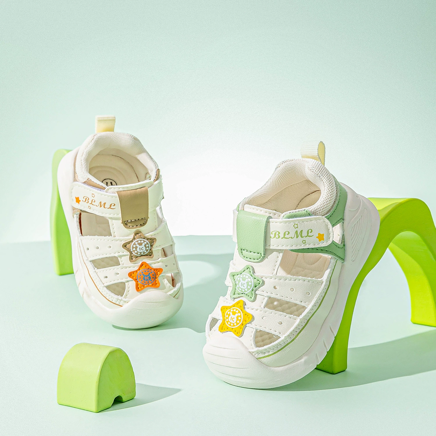 Летние новые детские ходоки сандалии 1-3 года противоскользящие удобные женские детские ботинки