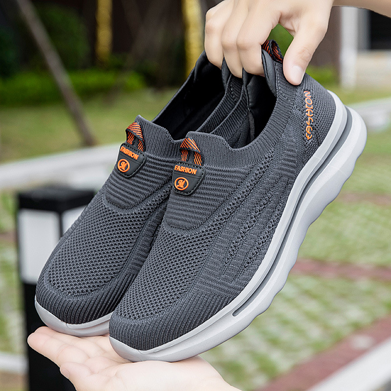 Nuevos zapatos de malla de primavera y otoño, zapatos de caminar de edad avanzada, zapatos deportivos ligeros y cómodos, un cabello