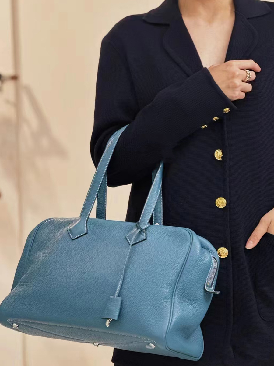 2024新品ハイエンドTCレザー牛革ビクトリア大容量ボストン通勤手提げショルダーバッグ脇下バッグ