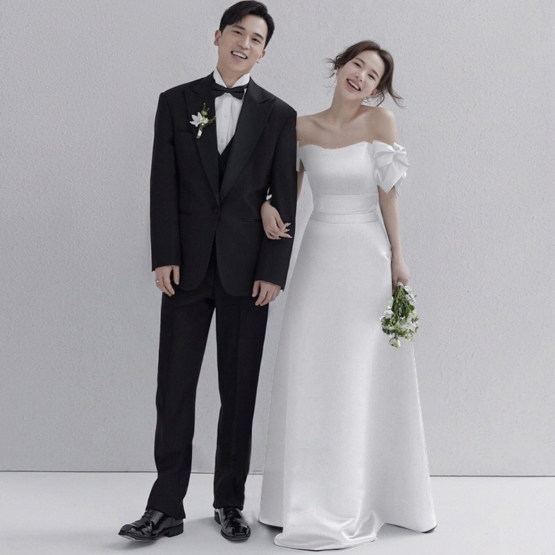 French Light Wedding Black Satin Hepburn Style Studio Theme Couple Photo Bowknot Marriage Registration Small Dress_ecoleips.com