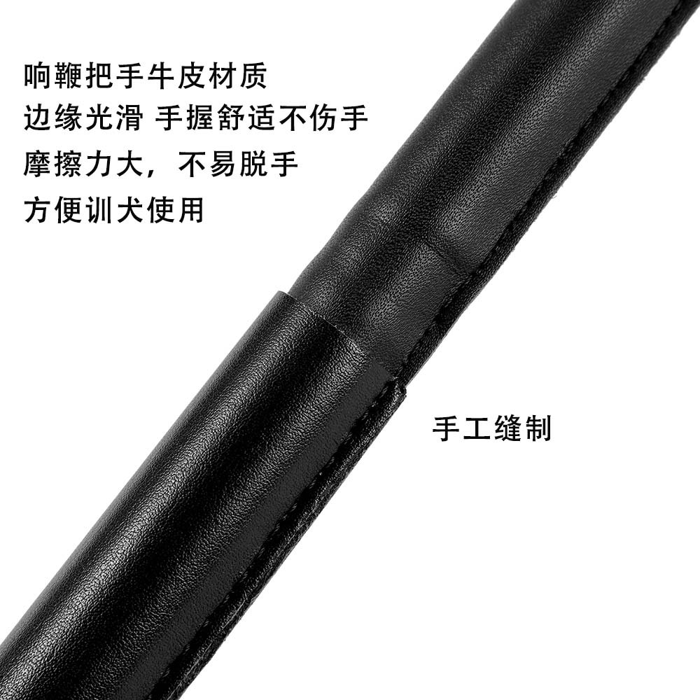 El adiestrador de perros transfronterizo utiliza el adiestramiento de perros, el equipo de adiestramiento de perros, el látigo, el bastón de golpe, el perro caballo de piel de vaca, el pastor alemán, el perro de trabajo, el bastón de mordedura
