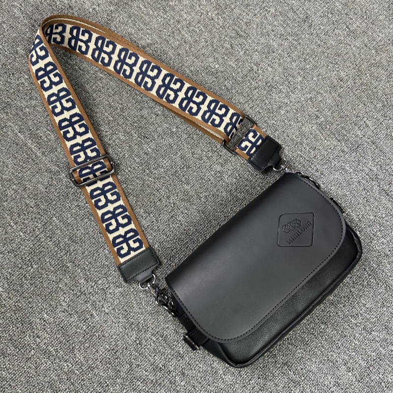 ファッション男性シングルショルダーバッグ男子ファッション斜めショルダーバッグ学生小包街頭小包携帯バッグ2023新型男性