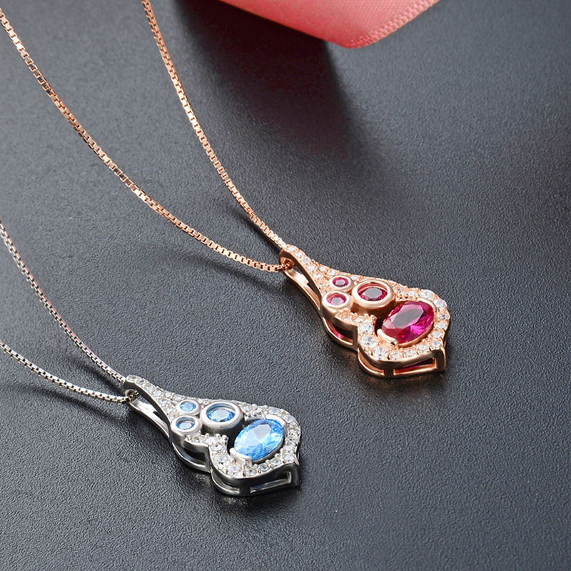 Collar de diamantes de plata esterlina 925 mujeres lujo ligero estilo nicho temperamento de alta sensación colgante de piedra de diamante cadena clavícula