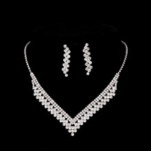 跨境热销欧美精致满钻锁骨项链耳环简约气质礼服百搭套装电商货源