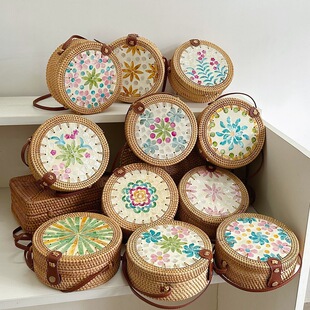 Խ�����پ���ins�L�A�β�ɫؐ��ƴ�Ӱ�Ů��б���ɳ���ݾ���