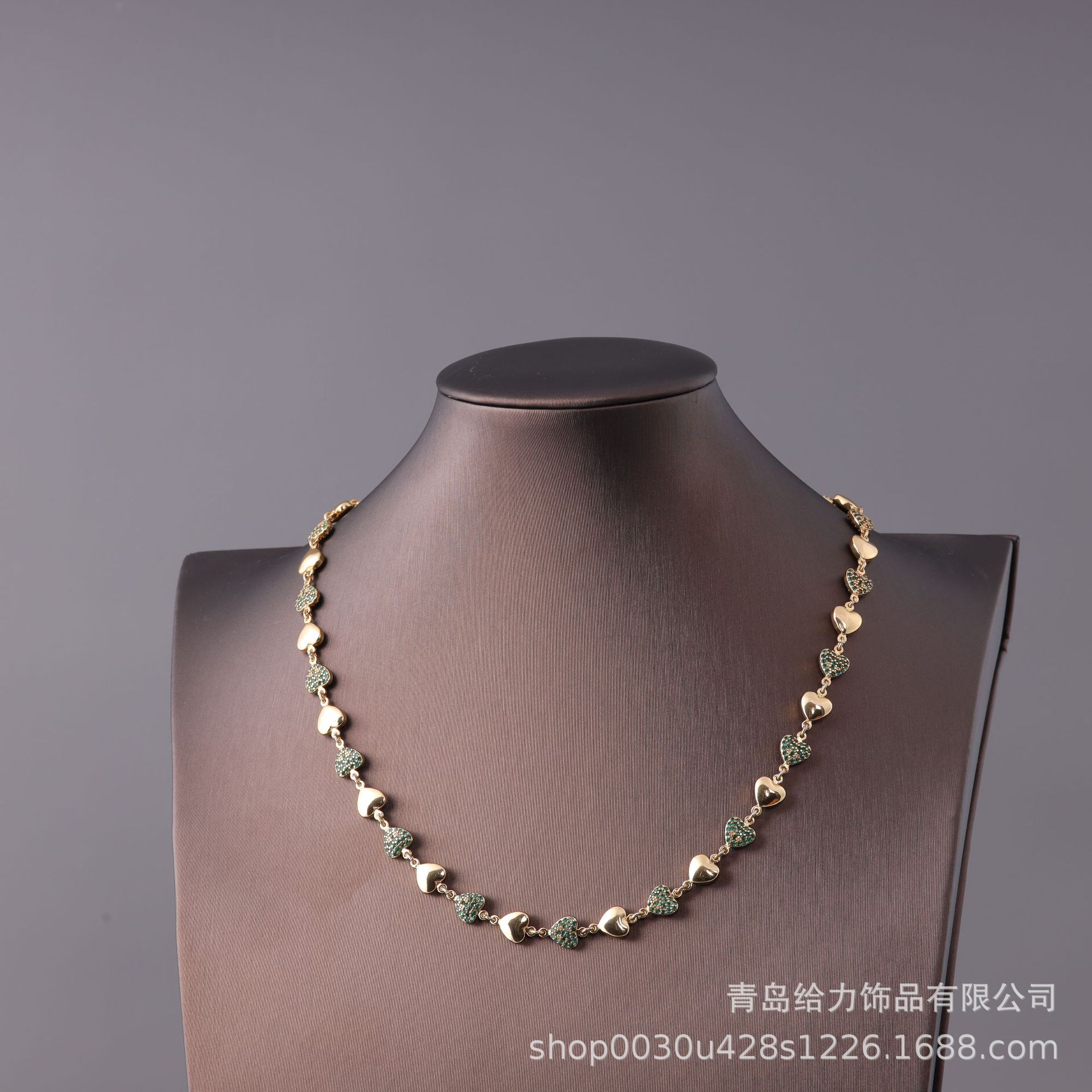 retro fashionable elegant design antique necklace