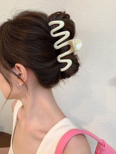 13CM Extra Large Cream Dopamine Wave Clip Summer Hair Clip Women's Back Hair Shark Clip Simple Headgear